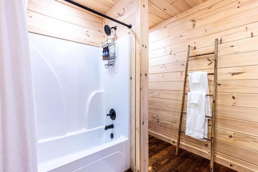 Luxe Family Cabin 8 Min To Downtown Blue Ridge Exterior photo