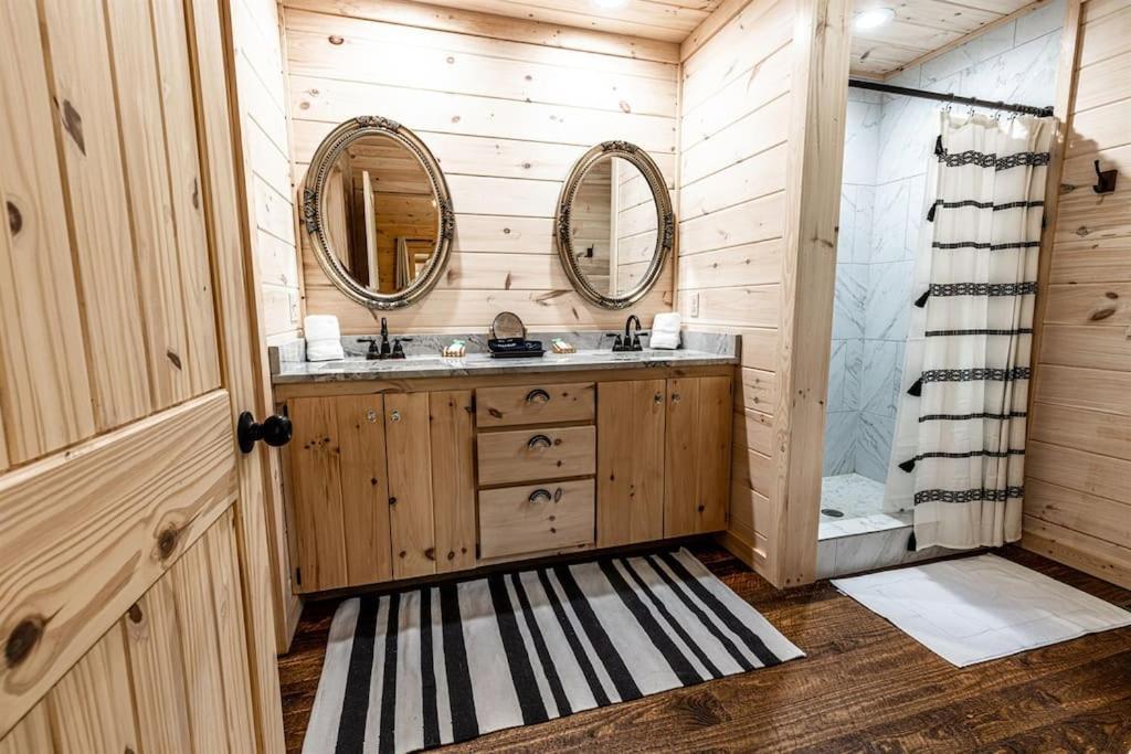 Luxe Family Cabin 8 Min To Downtown Blue Ridge Exterior photo