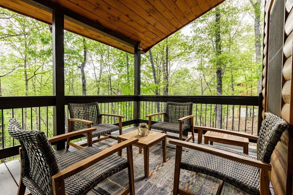 Luxe Family Cabin 8 Min To Downtown Blue Ridge Exterior photo