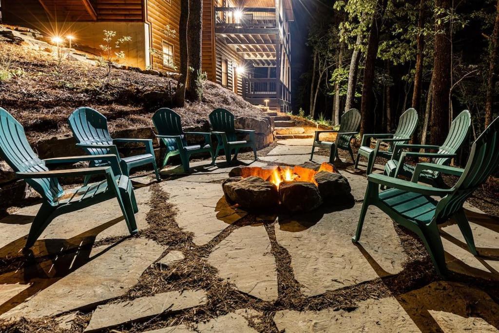Luxe Family Cabin 8 Min To Downtown Blue Ridge Exterior photo