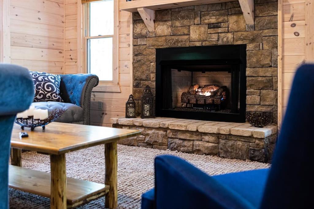Luxe Family Cabin 8 Min To Downtown Blue Ridge Exterior photo