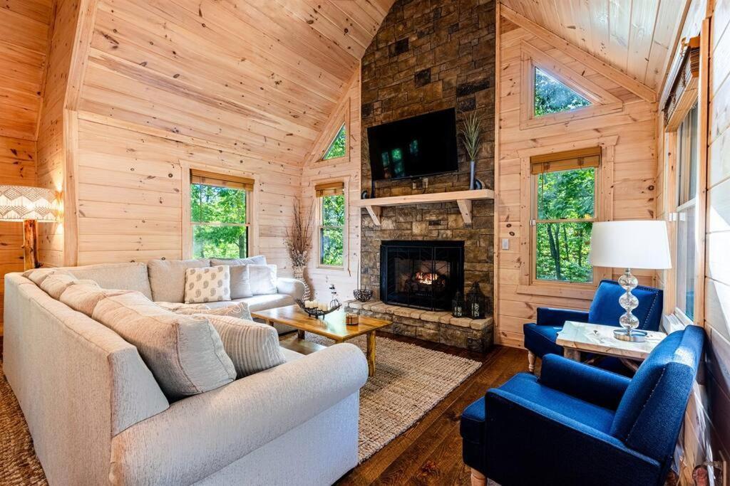 Luxe Family Cabin 8 Min To Downtown Blue Ridge Exterior photo