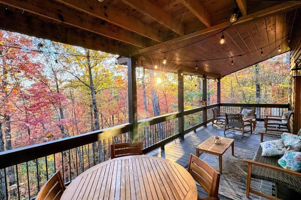 Luxe Family Cabin 8 Min To Downtown Blue Ridge Exterior photo